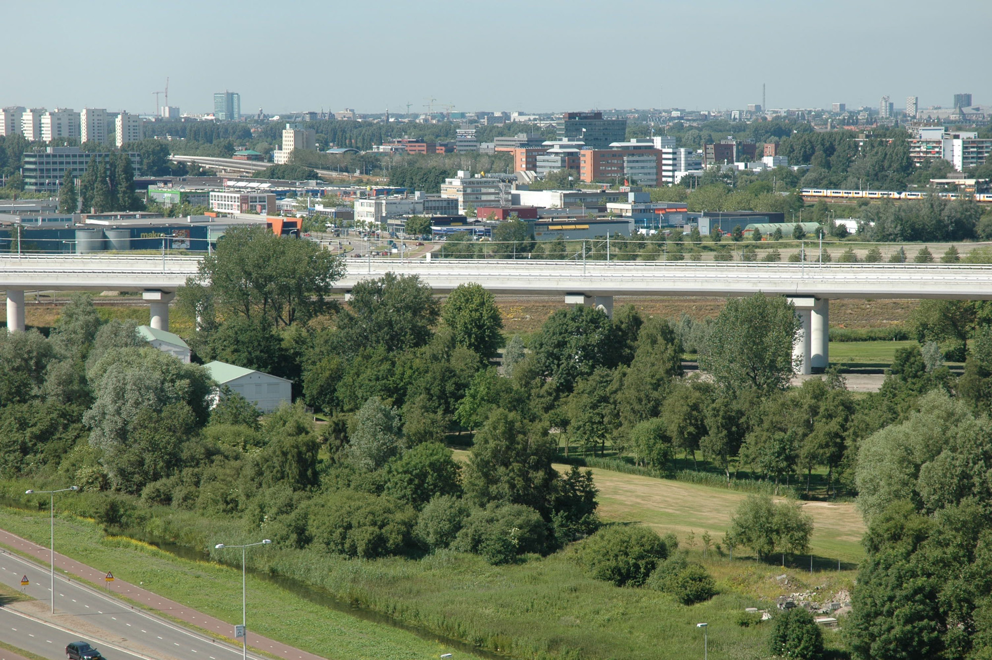 2005 denk ik AOC160 (1)