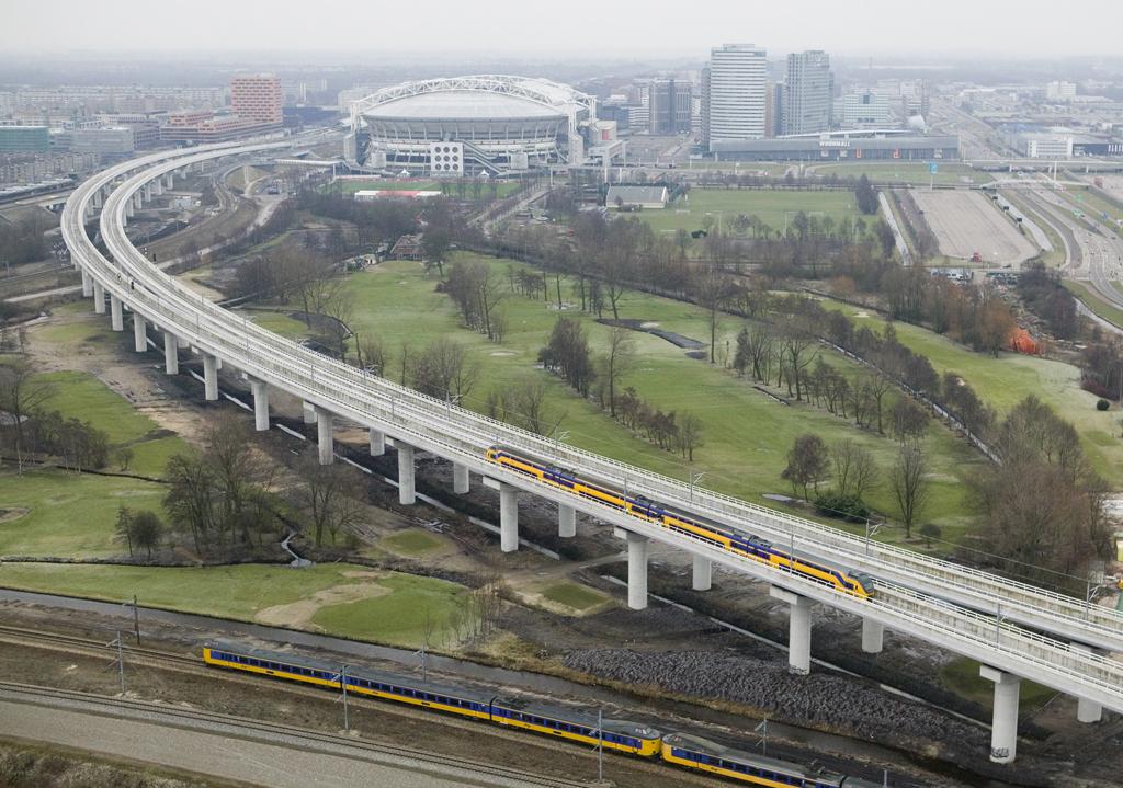 2006 maart 13 NRC Handelsblad op 13 maart 2006.jpg