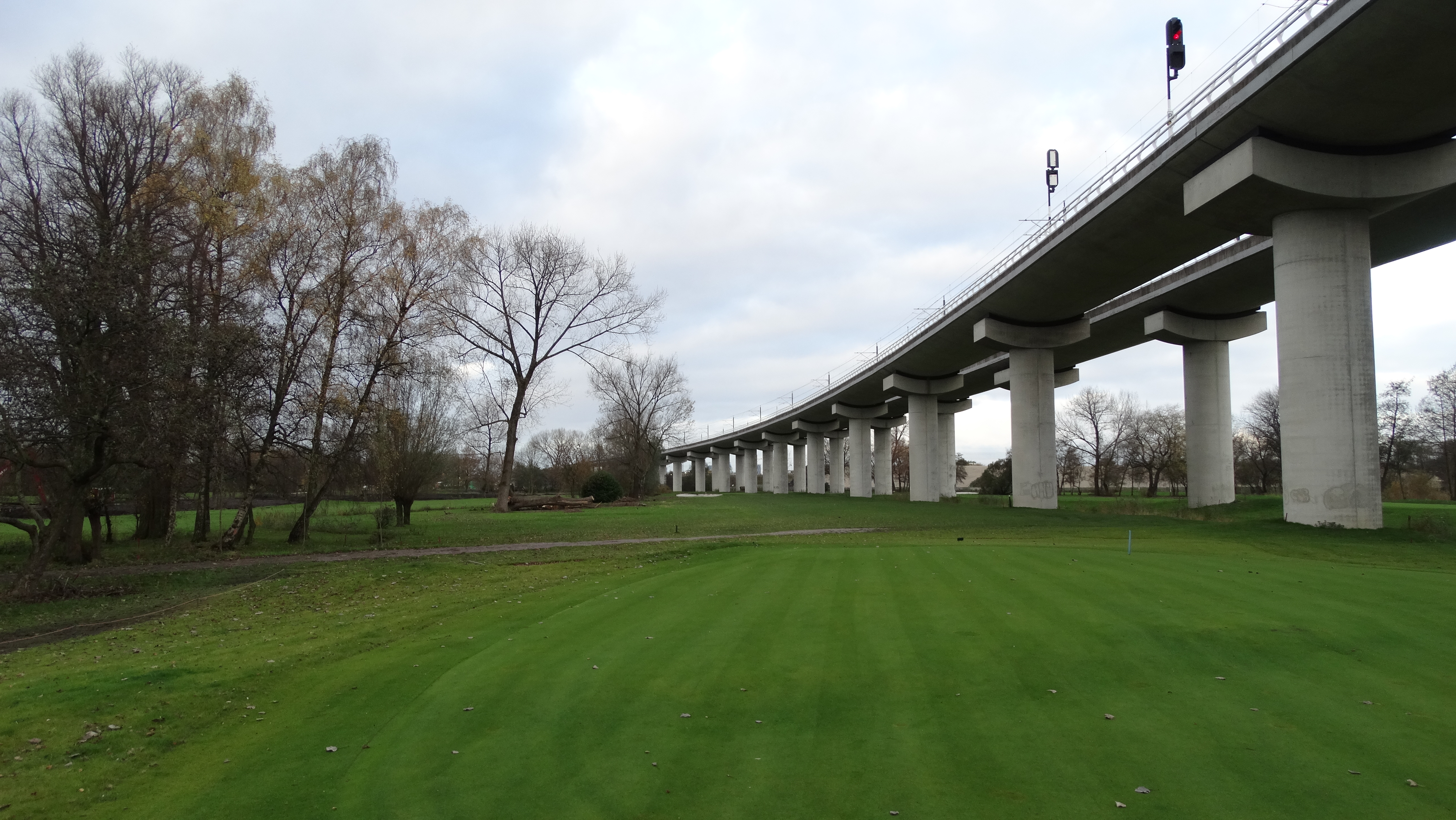 Hole 4 hole J DSC00812 24 nov 2013 (1).JPG